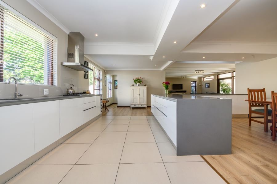 4 Bedroom Property for Sale in Walmer Eastern Cape